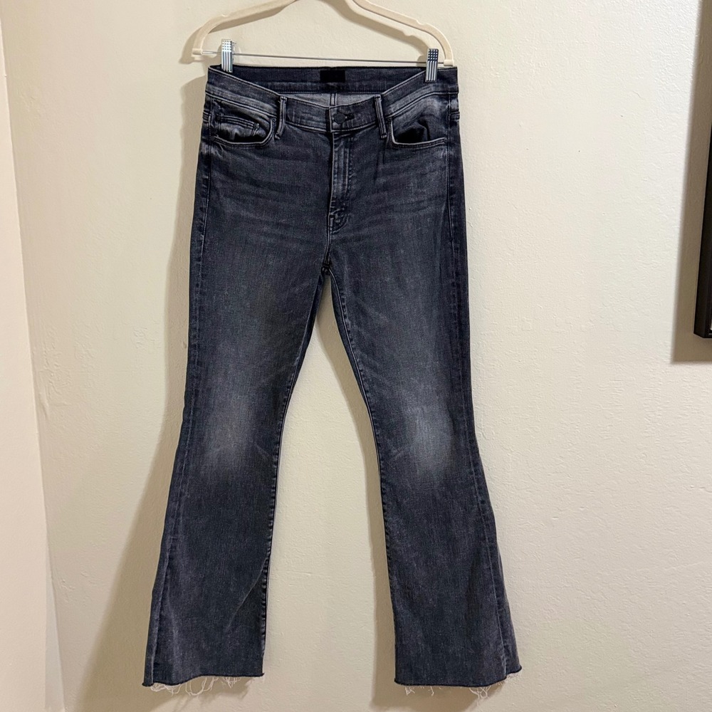 MOTHER The Weekender Fray Jeans Friday The 13th Flared Raw Hem Black 29